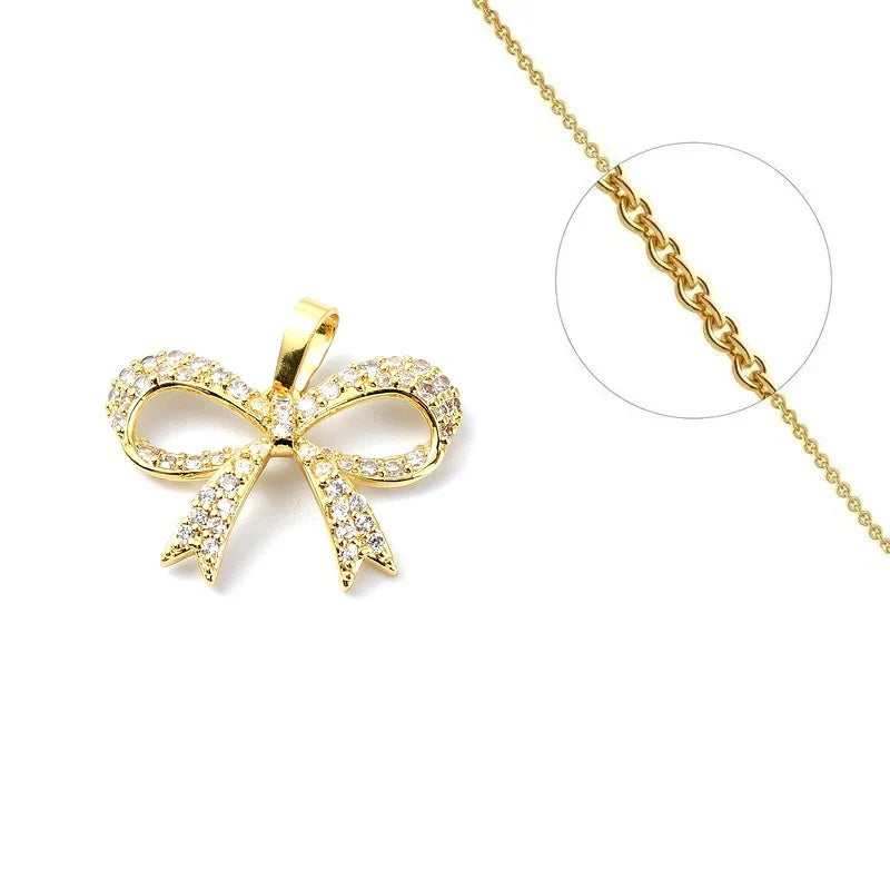 Collier Chaîne Pendentif Nœud Zirconiums Sertis - Doré | Élégance & Glamour