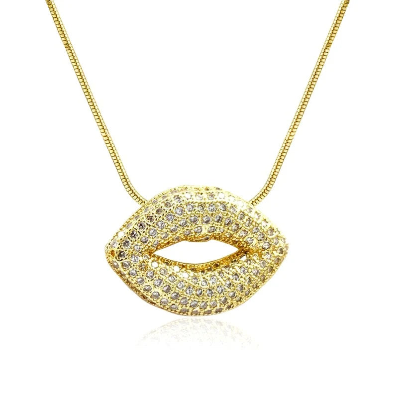 Collier Pendentif Bouche Serti de Zirconiums Étincelants Doré – Plaqué Or 1 Micron | Bijou Femme