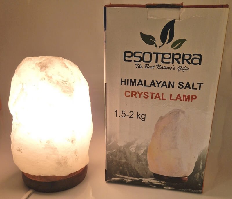 Lampe de Sel Himalaya Brute Blanche 1-2 kg – Socle Bois, Ampoule & Kit CE Inclus