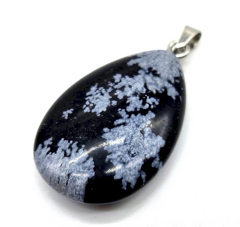Pendentif Larme Obsidienne Neige — 3 cm | Douceur, Protection & Équilibre Intérieur