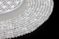 Perles Sélénite 'AA' 4mm sur fil 38cm
