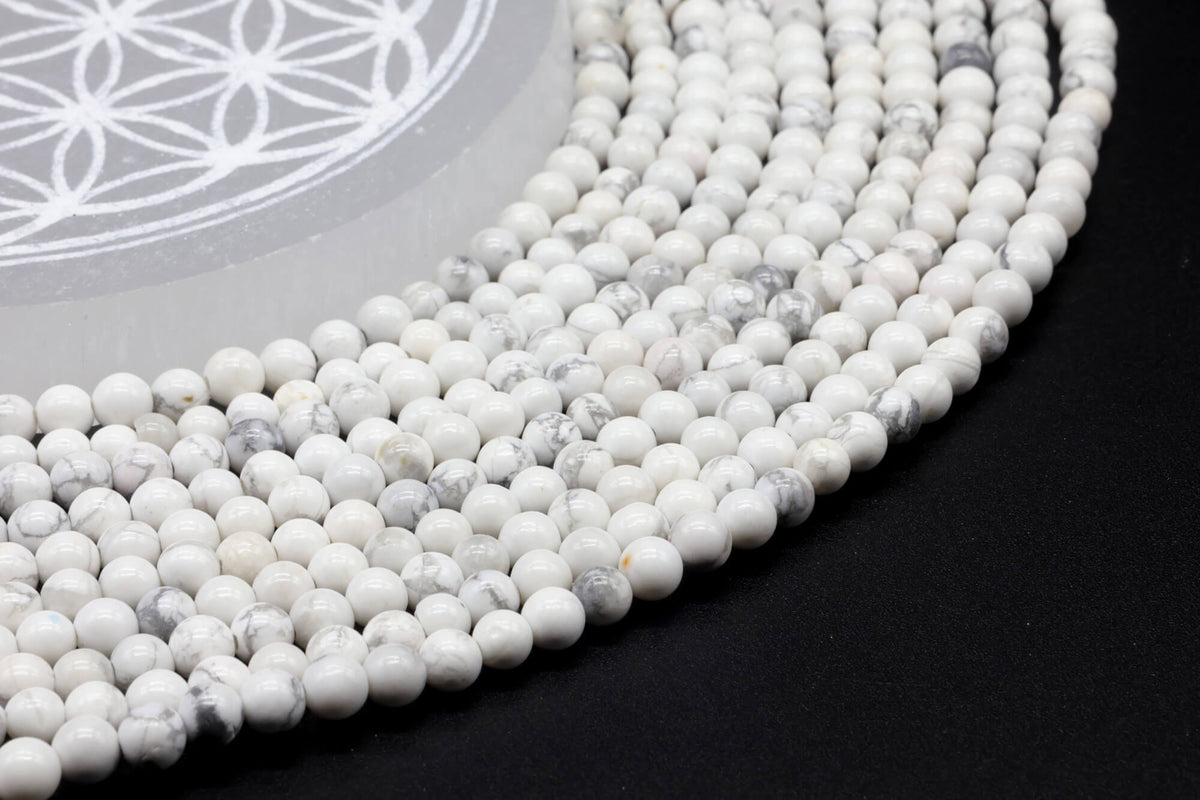 Perles Howlite 4mm sur fil 38cm
