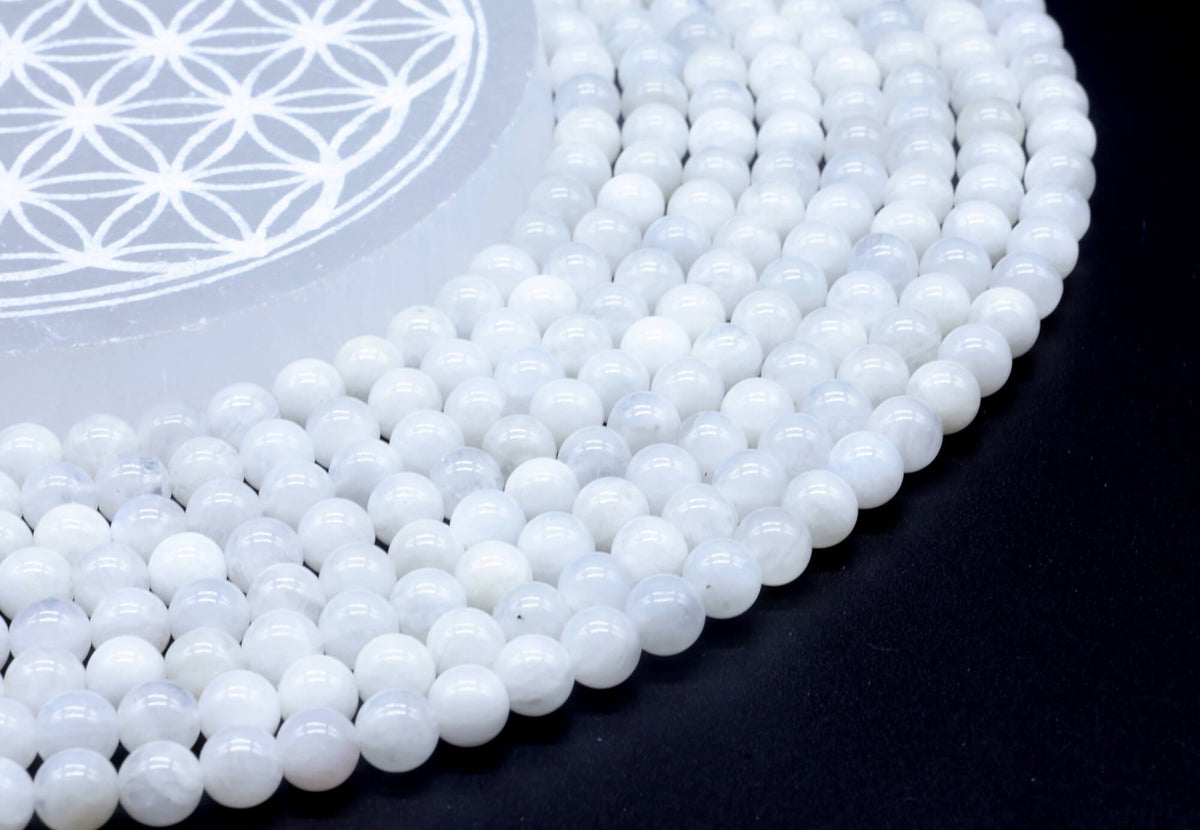 Perles de Lune Blanche 'AA' 6mm sur fil 38cm