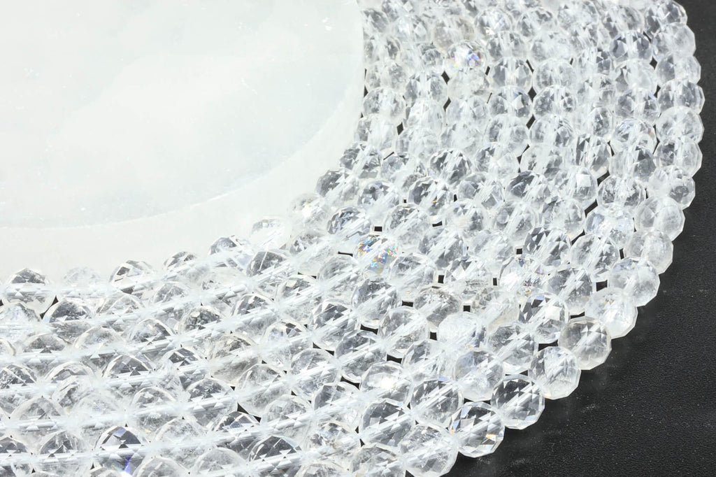 Perles facettées Cristal de Roche 8mm sur fil 38cm