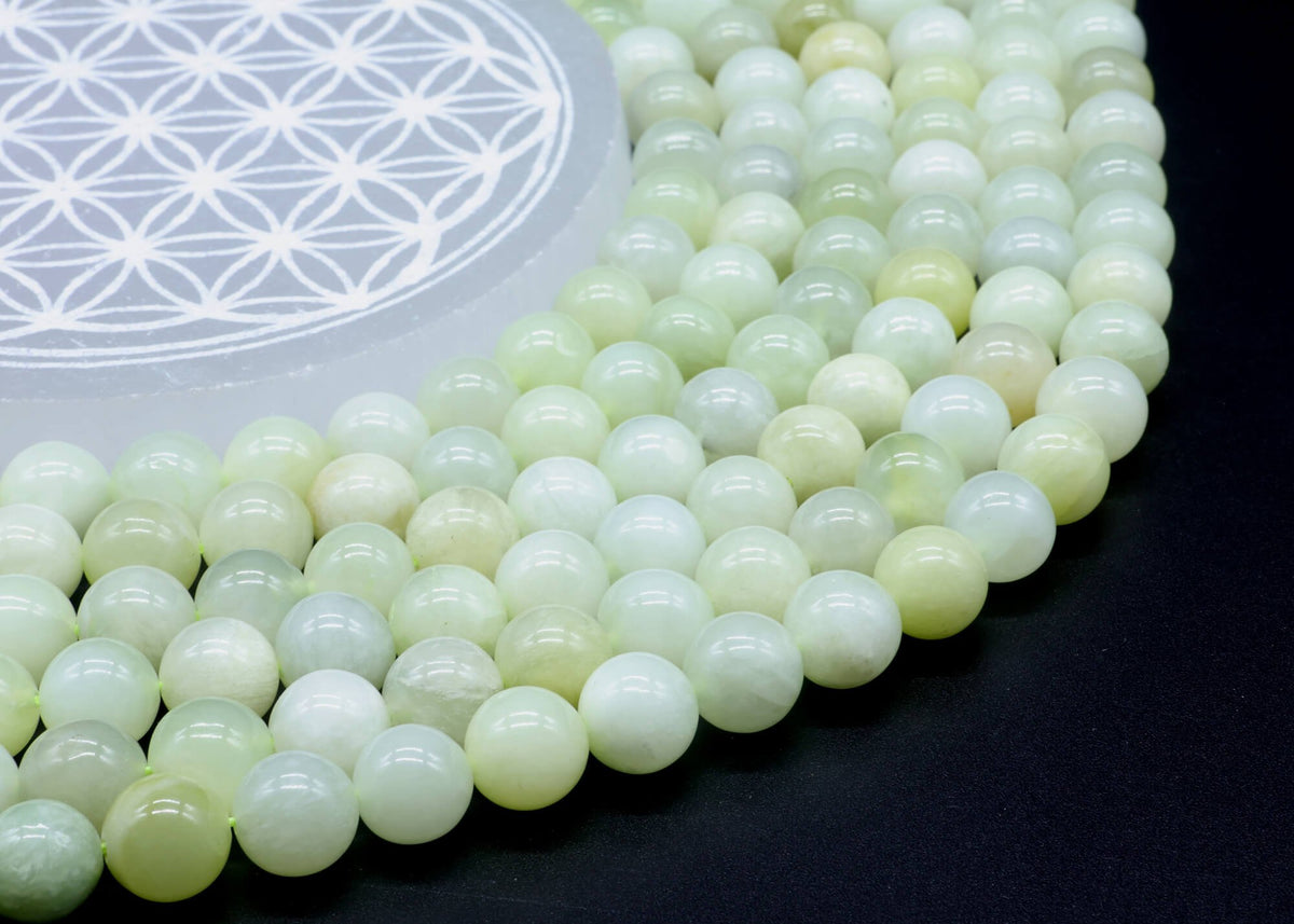Perles Jade Verte 10mm sur fil 38cm