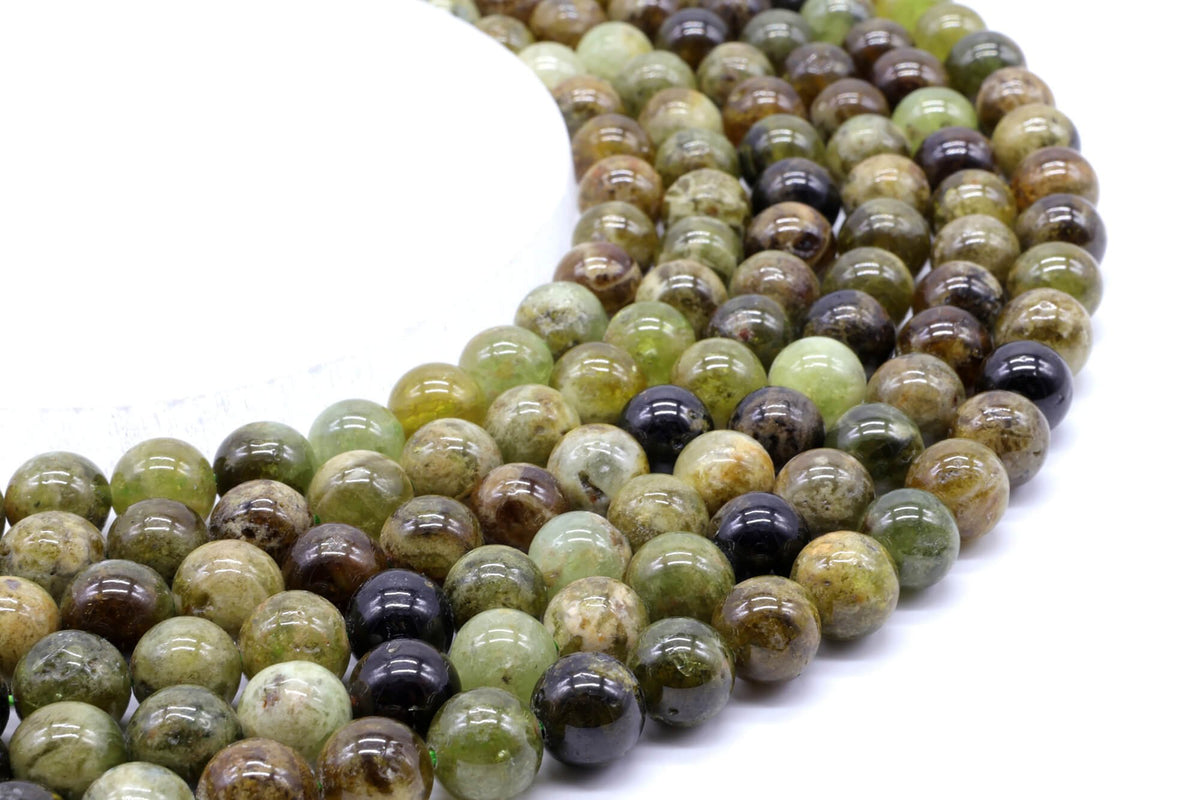 Perles Grenat Vert 10mm sur fil 38cm