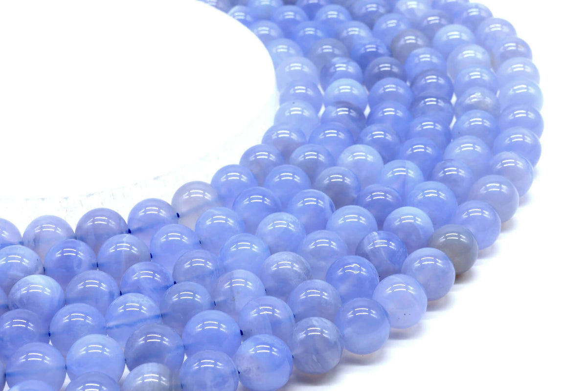Perles Calcédoine Bleue 'AA' 10mm sur fil 38cm