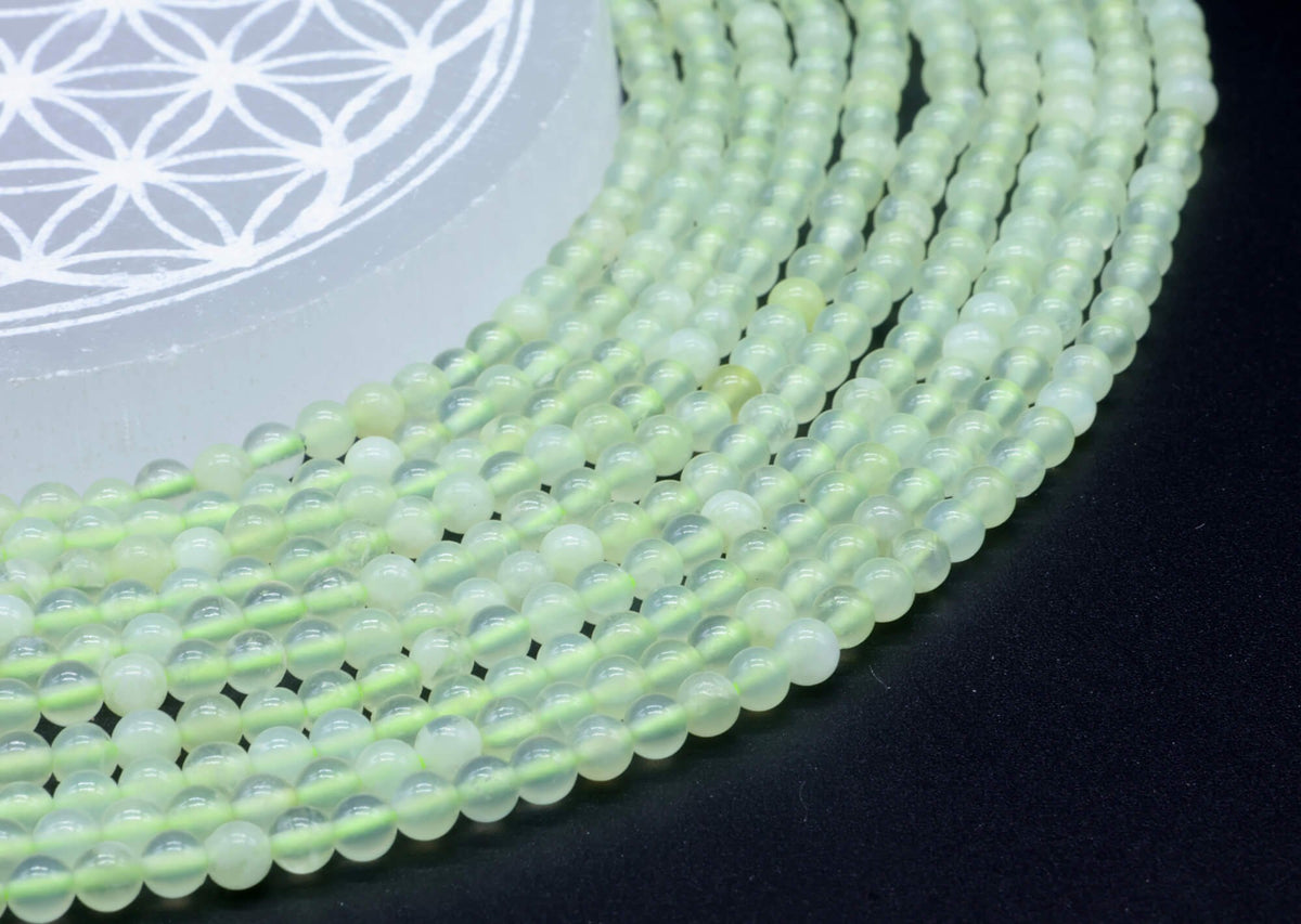 Perles Jade Verte 4mm sur fil 38cm
