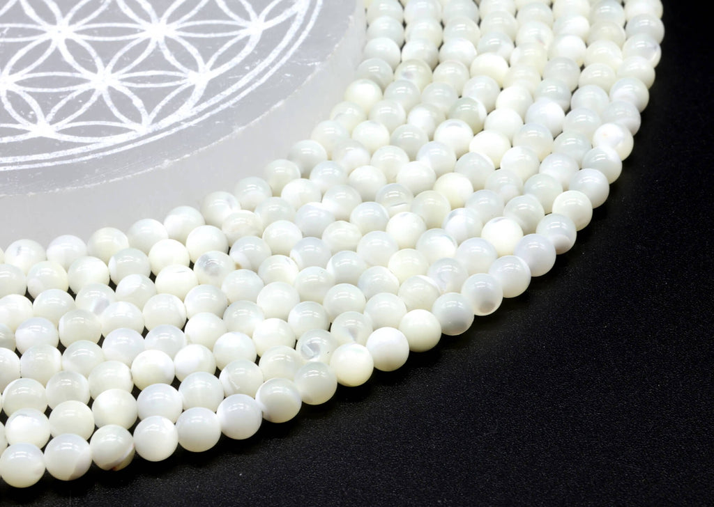 Perles Mother of Pearl 6mm sur fil 38cm