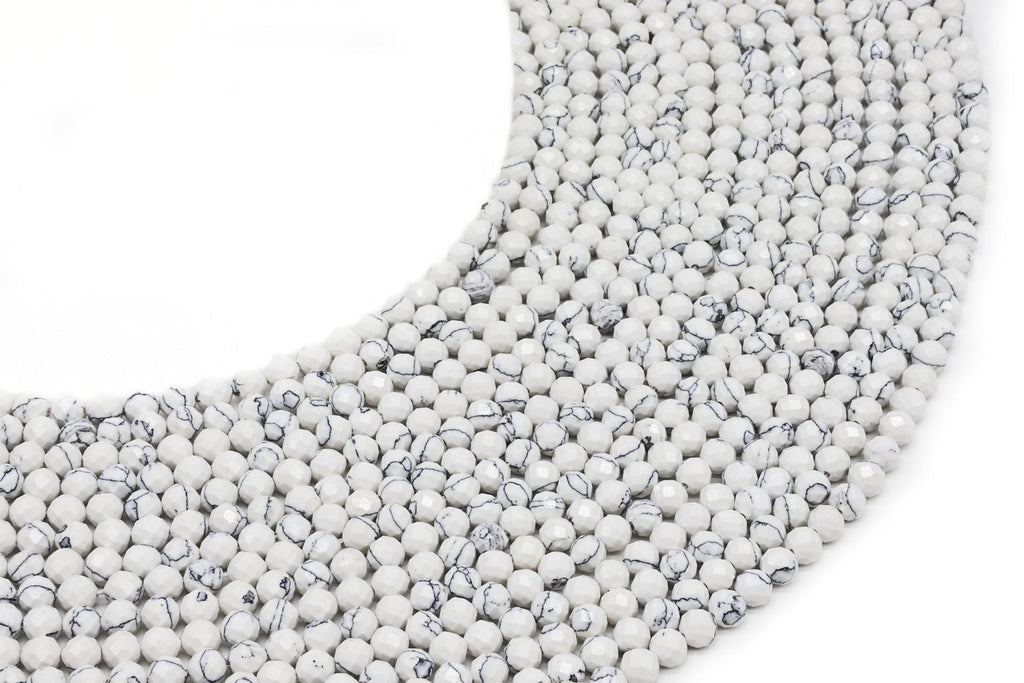 Perles facettées Howlite 4mm sur fil 38cm