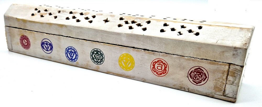 Porte-Encens Coffret 7 Chakras en Bois Blanc – Pureté & Équilibre Énergétique 30 cm