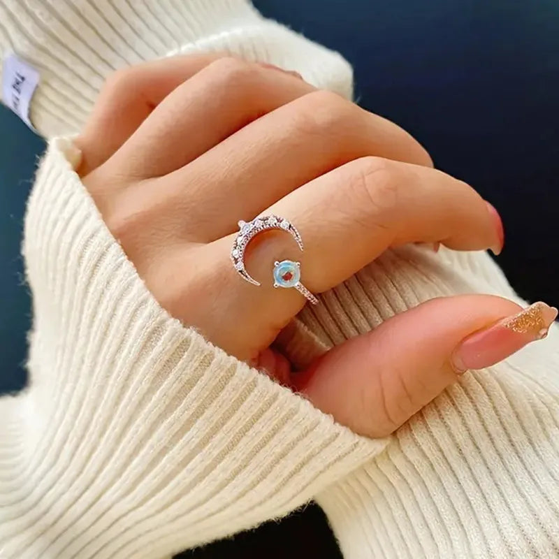 * Bague Cuivre avec Incrustation en Pierre de Lune Forme de Lune Réglable