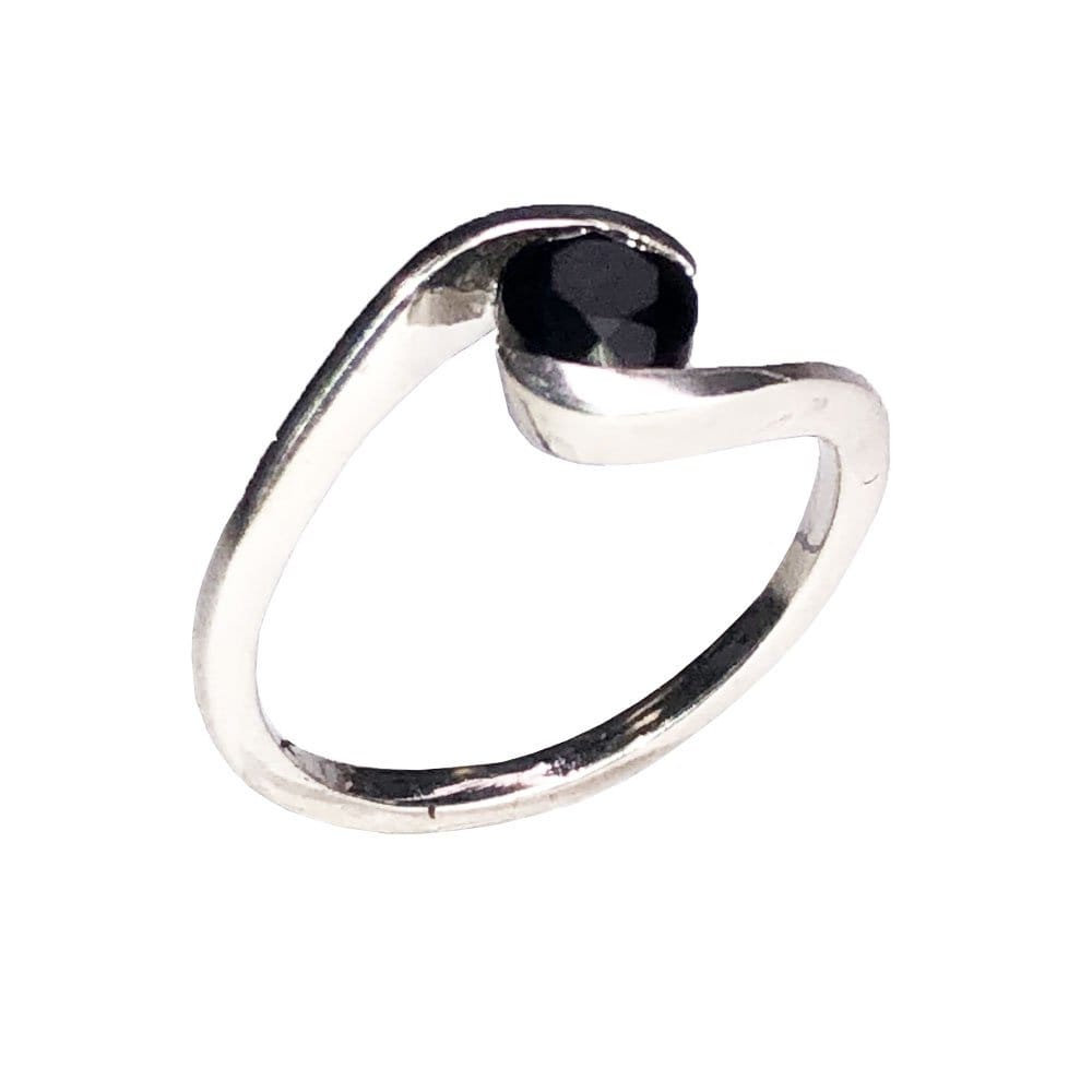 Bague Onyx Noir "Doriane" en Argent 925 – Cabochon Rond Facetté