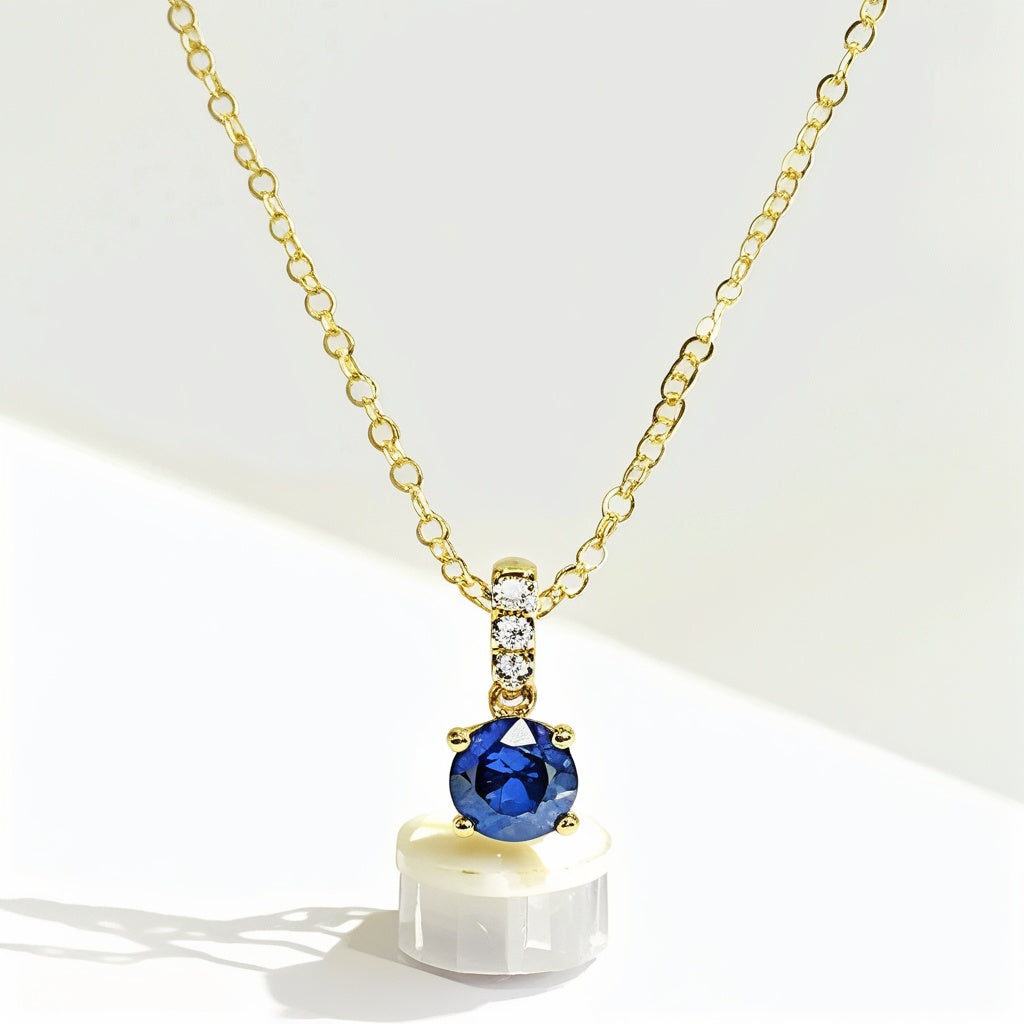 Collier Pendentif Oxyde Bleu Nuit & Zirconiums sur Bélière Dorée – Plaqué Or 1 Micron