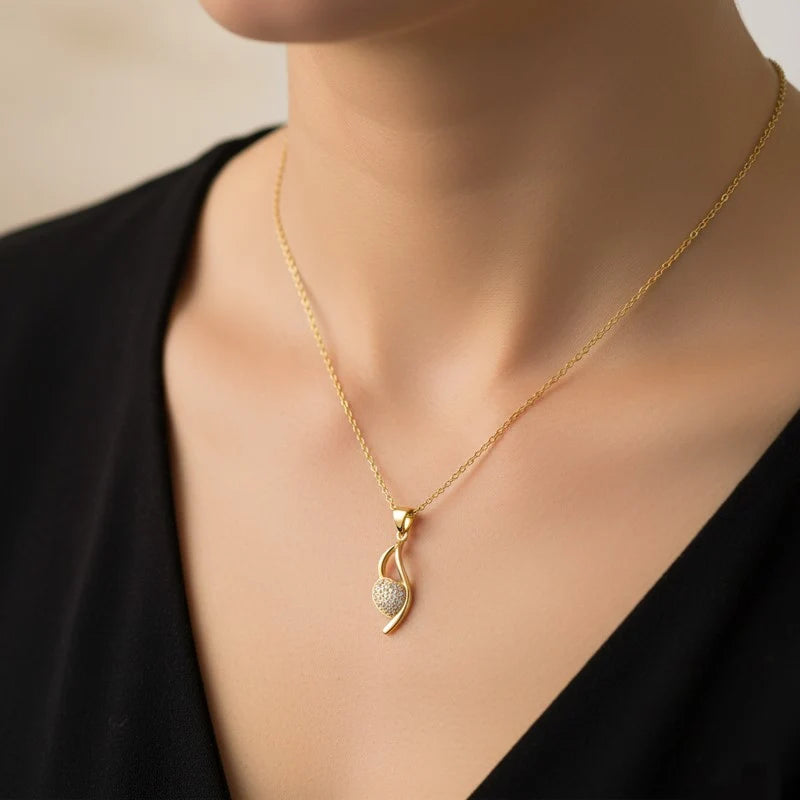 Collier Pendentif Cœur Original Zirconiums Étincelants Doré – Plaqué Or 1 Micron | Charme Discret