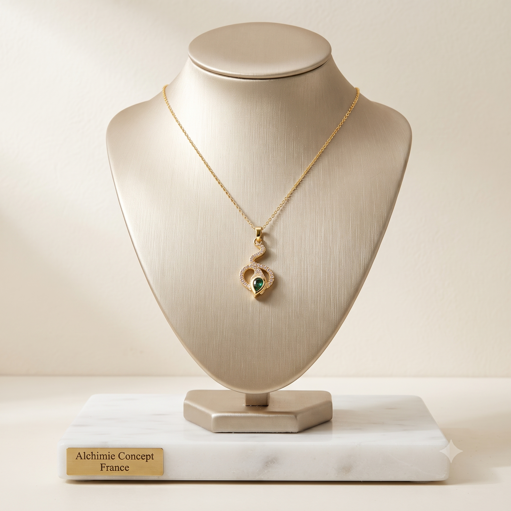 Collier Pendentif Serpent Zirconiums Blancs Cristallins Doré – Plaqué Or 1 Micron | Prestige