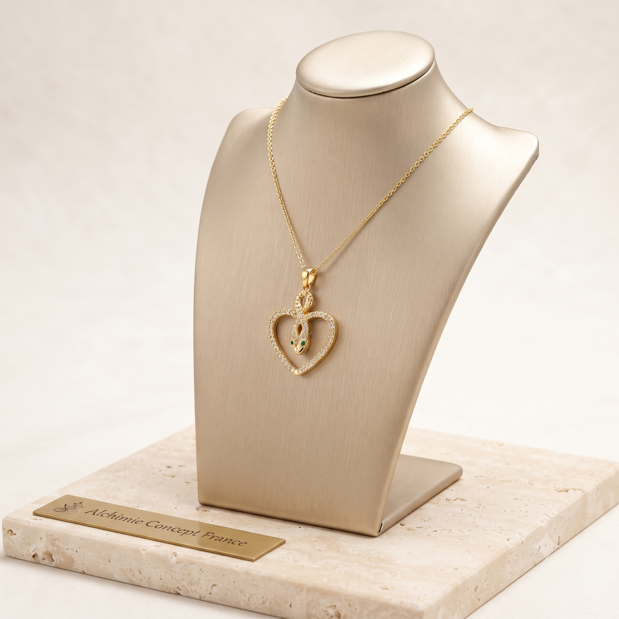 Collier Pendentif Cœur Serpent Zirconiums Blancs Sertis Doré – Plaqué Or 1 Micron