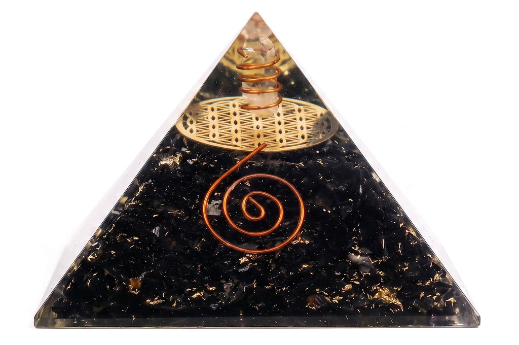 Pyramide Orgonite ‘Protection contre les Énergies Négatives’ 6cm – Tourmaline Noire & Fleur de Vie