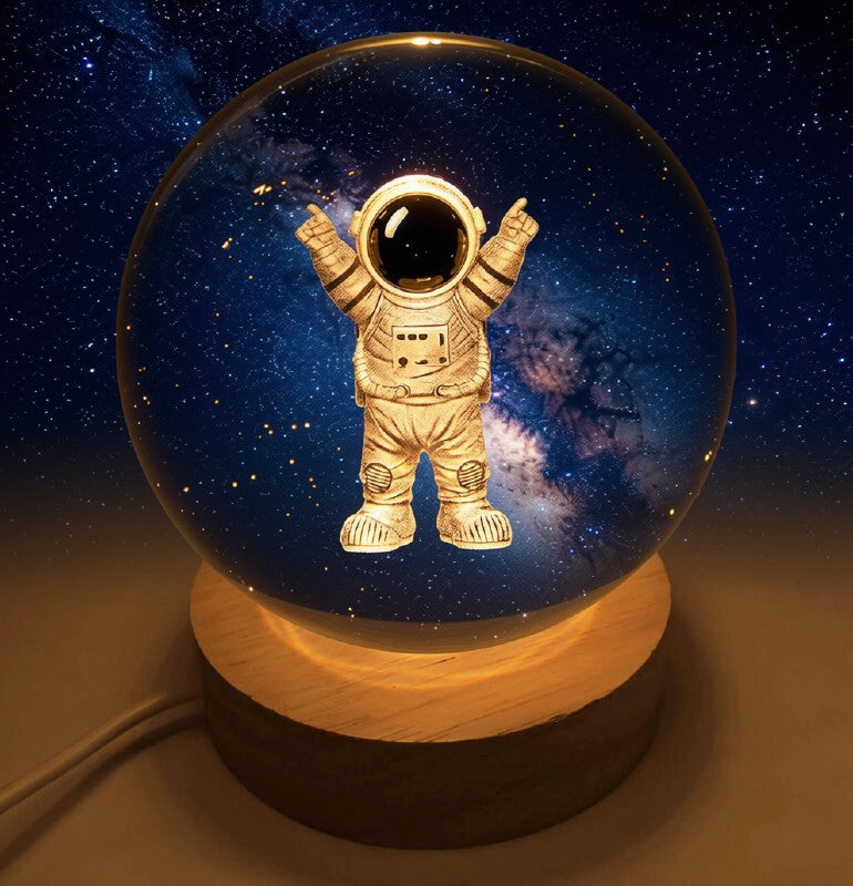 Veilleuse USB Verre Astronaute 9cm – Gravure Intérieure & Lumière Jaune | Déco Espace