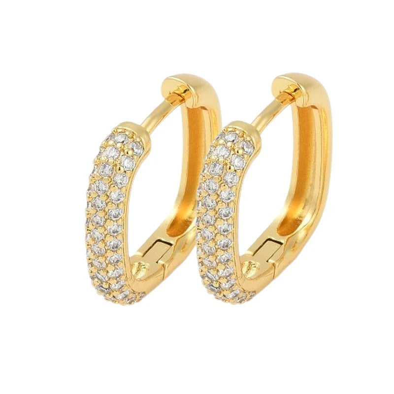 Boucles d'Oreilles Créoles Carrées Zirconium Dorées – Éclat & Élégance