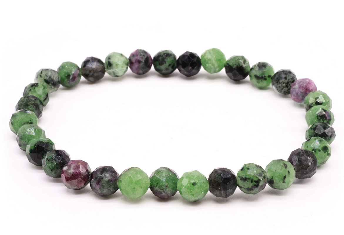 Bracelet Rubis Zoïsite – Perles Facettées 6mm