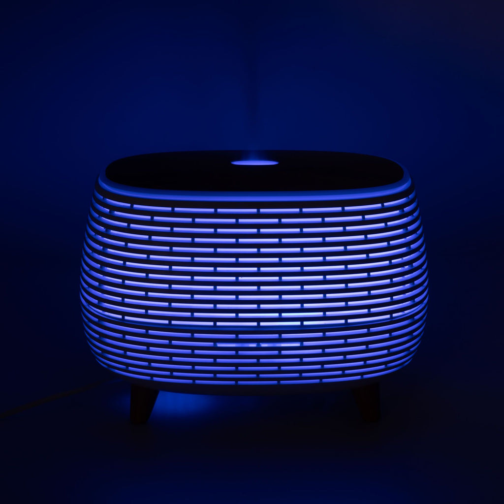 * Diffuseur aromatique au design futuriste rainuré avec éclairage multicolore