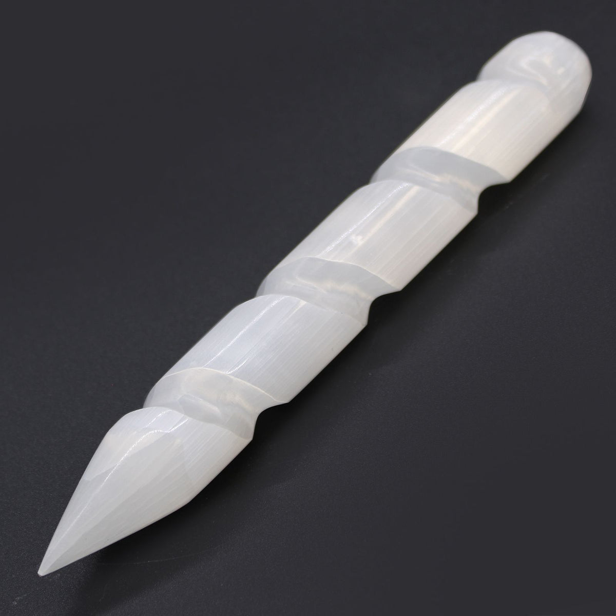 Baguette en Spirale de Sélénite - 16 cm (Pointe à une Extrémité)