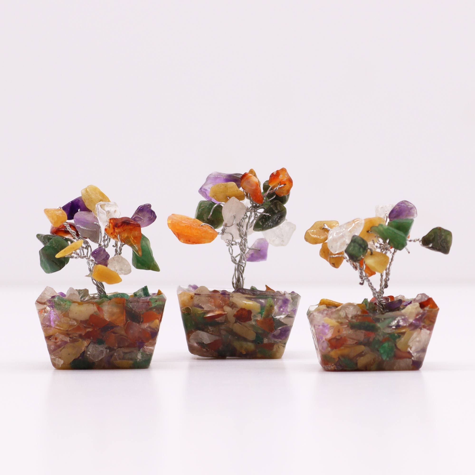 Mini Arbres en Pierres Précieuses sur Base d'Orgonite – Multi-Pierres (15 pierres)