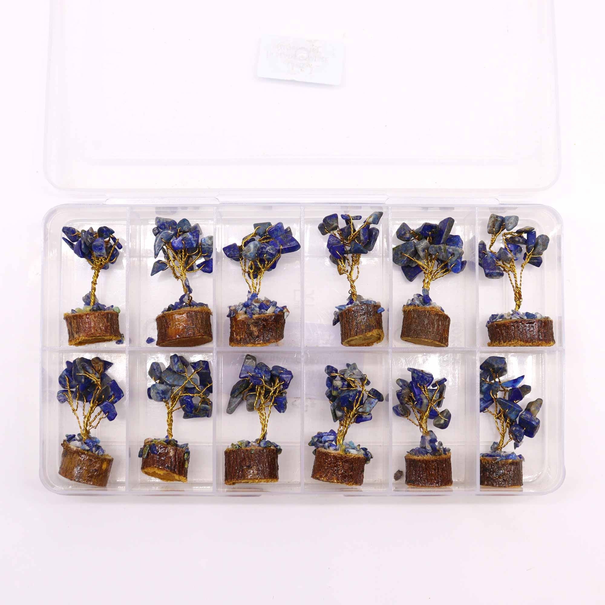 Mini Arbres en Pierres Précieuses sur Socle en Bois – Sodalite (15 pierres)