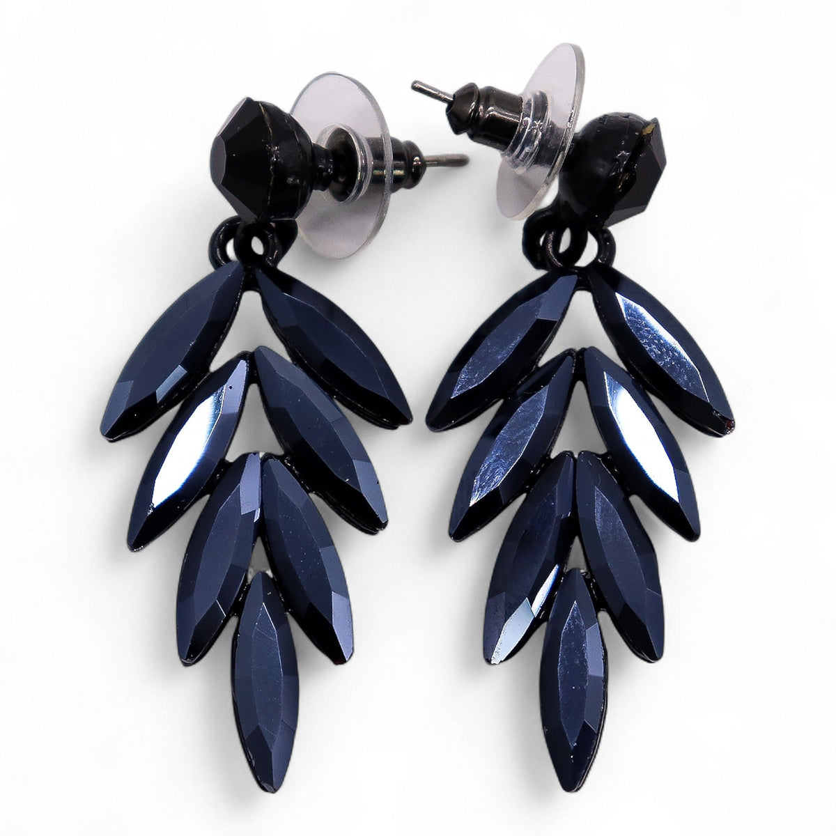 * Boucles d’oreilles longues pendantes en verre vintage – Noir de jais