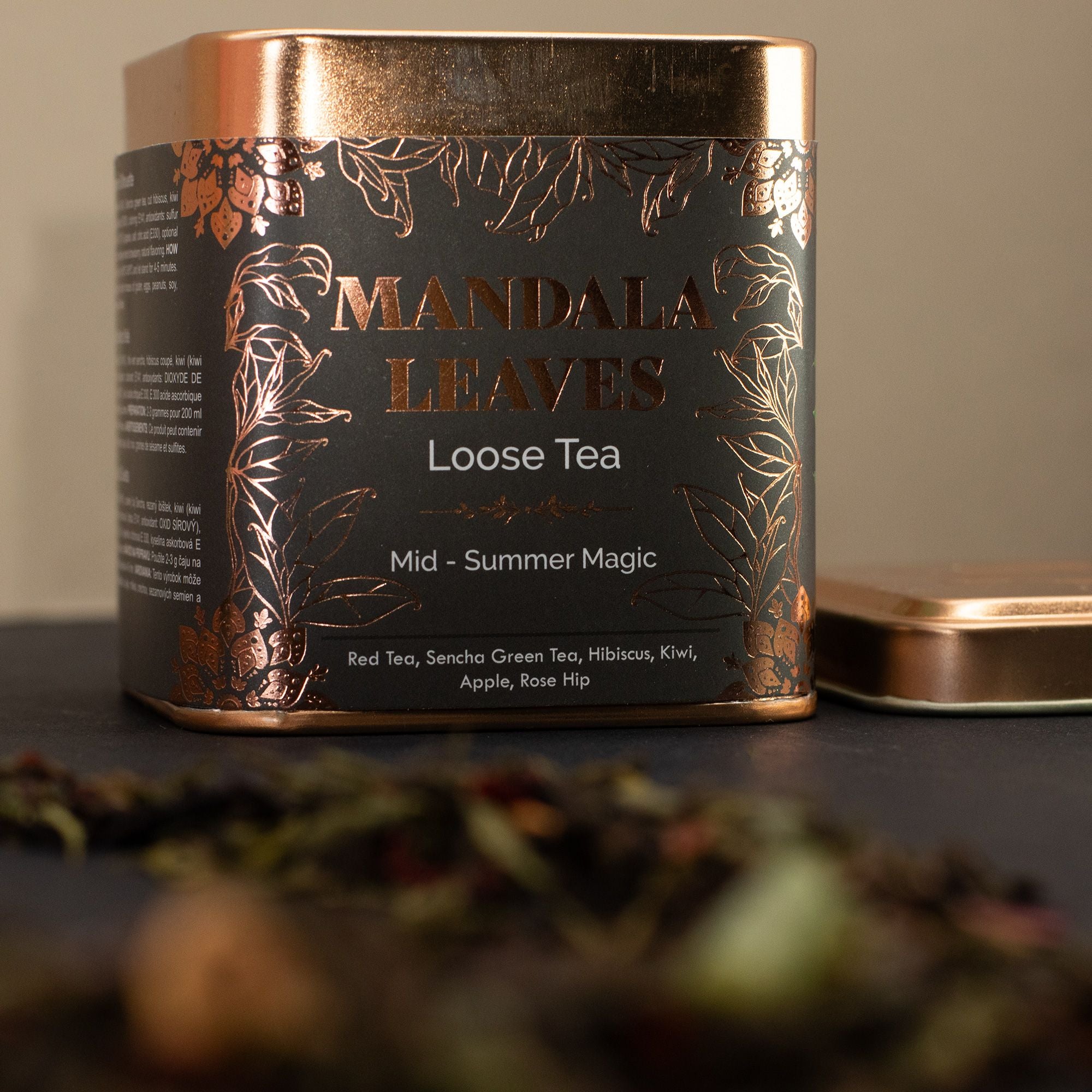 Thé Magie de la Mi-Été 50g – Mélange Pu Erh Sencha Hibiscus Fraise Kiwi | Boîte Métallique