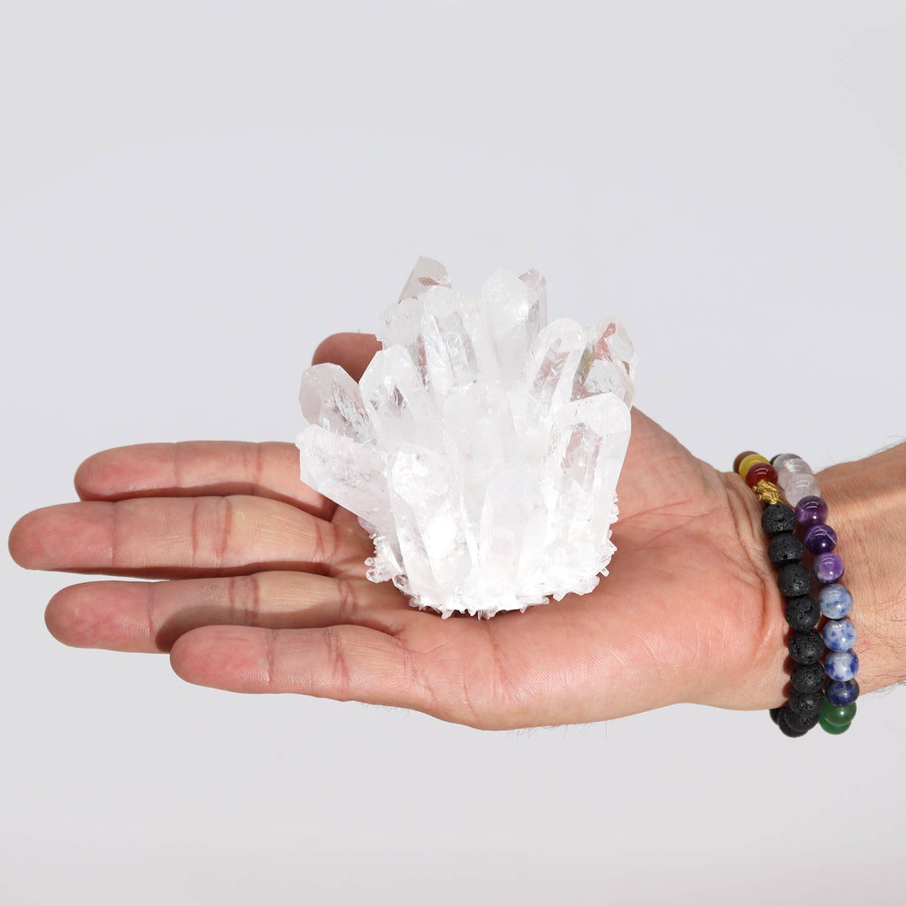 Amas de quartz clair fabriqué par l’homme – environ 250 à 300 g, 8 cm