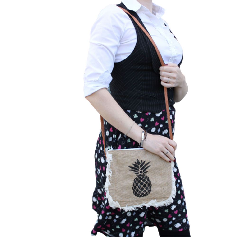 Sac en Jute Brodé Ananas | Artisanat Balinais | Style Tropical & Bohème