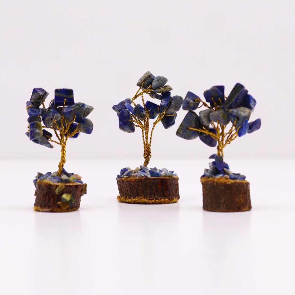 Mini Arbres en Pierres Précieuses sur Socle en Bois – Sodalite (15 pierres)