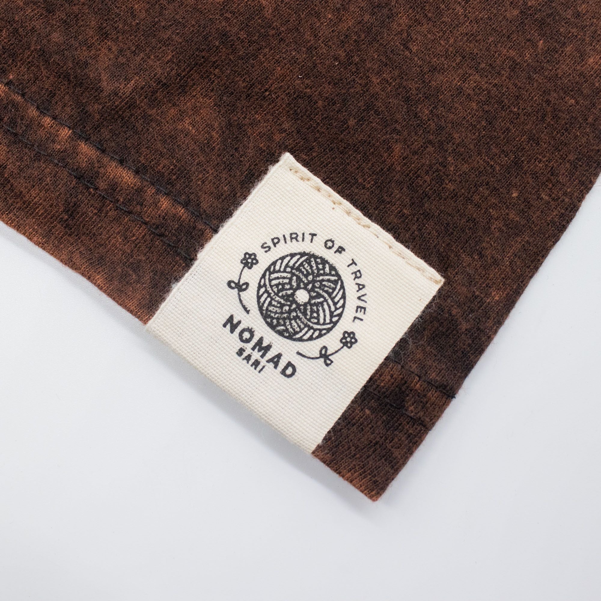 * T-Shirt en Coton Délavé Nomad Sari – Soleil & Zodiaque – Marron – S