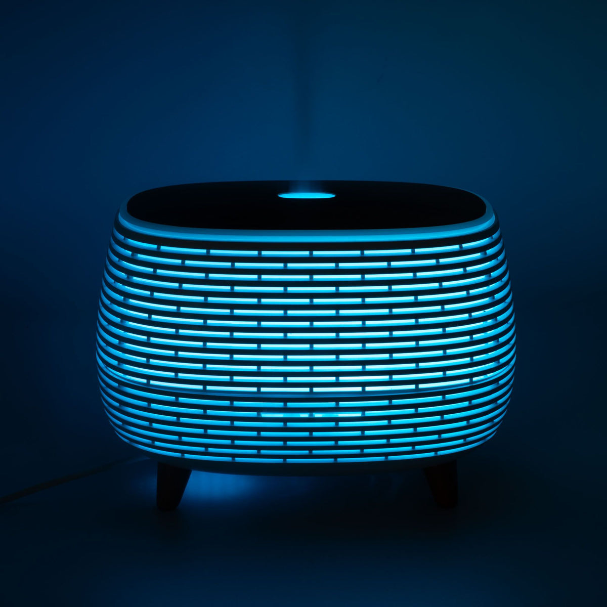 * Diffuseur aromatique au design futuriste rainuré avec éclairage multicolore