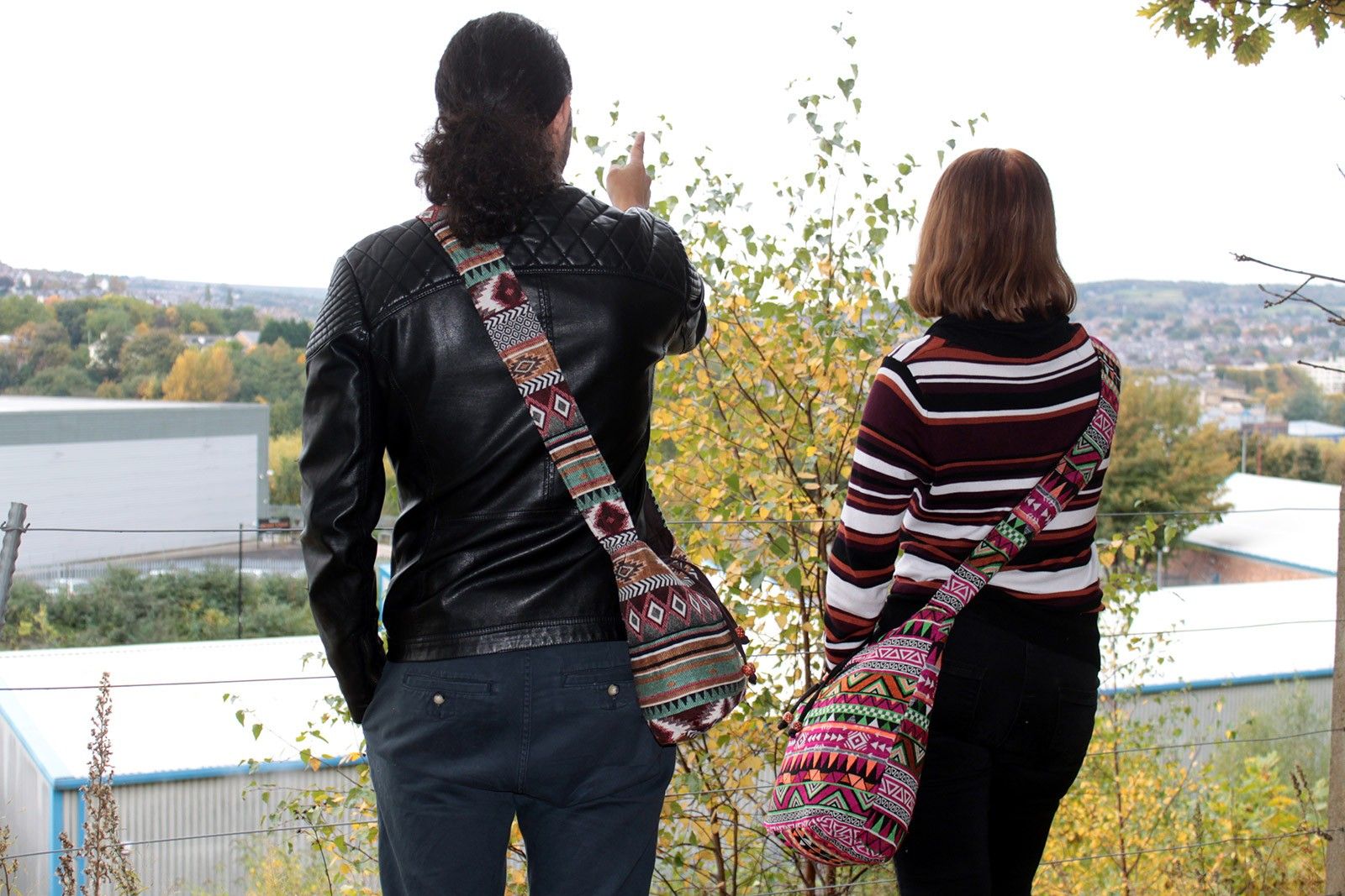 Sac À Dos Étudiant Jacquard Ethnique – Coloris Rose | Style Népalais | Artisanal