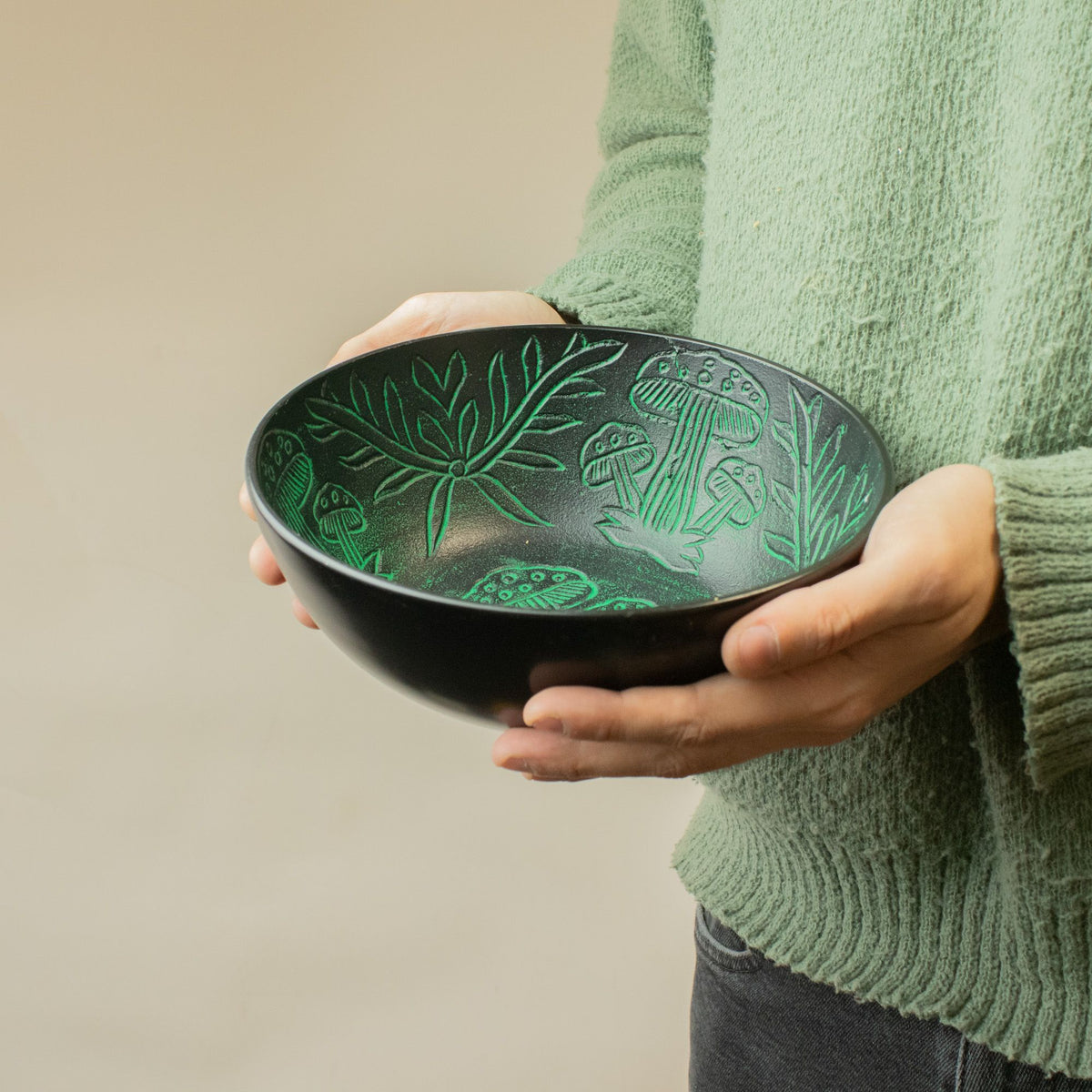 * Bol chantant en aluminium – Champignon magique – Vert (20 cm)