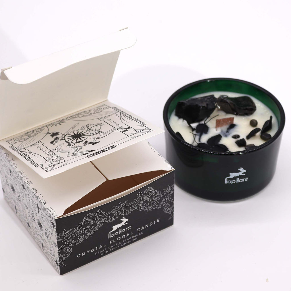 Bougie Magique aux Fleurs & Cristaux Hop Hare – Le Roi des Épées