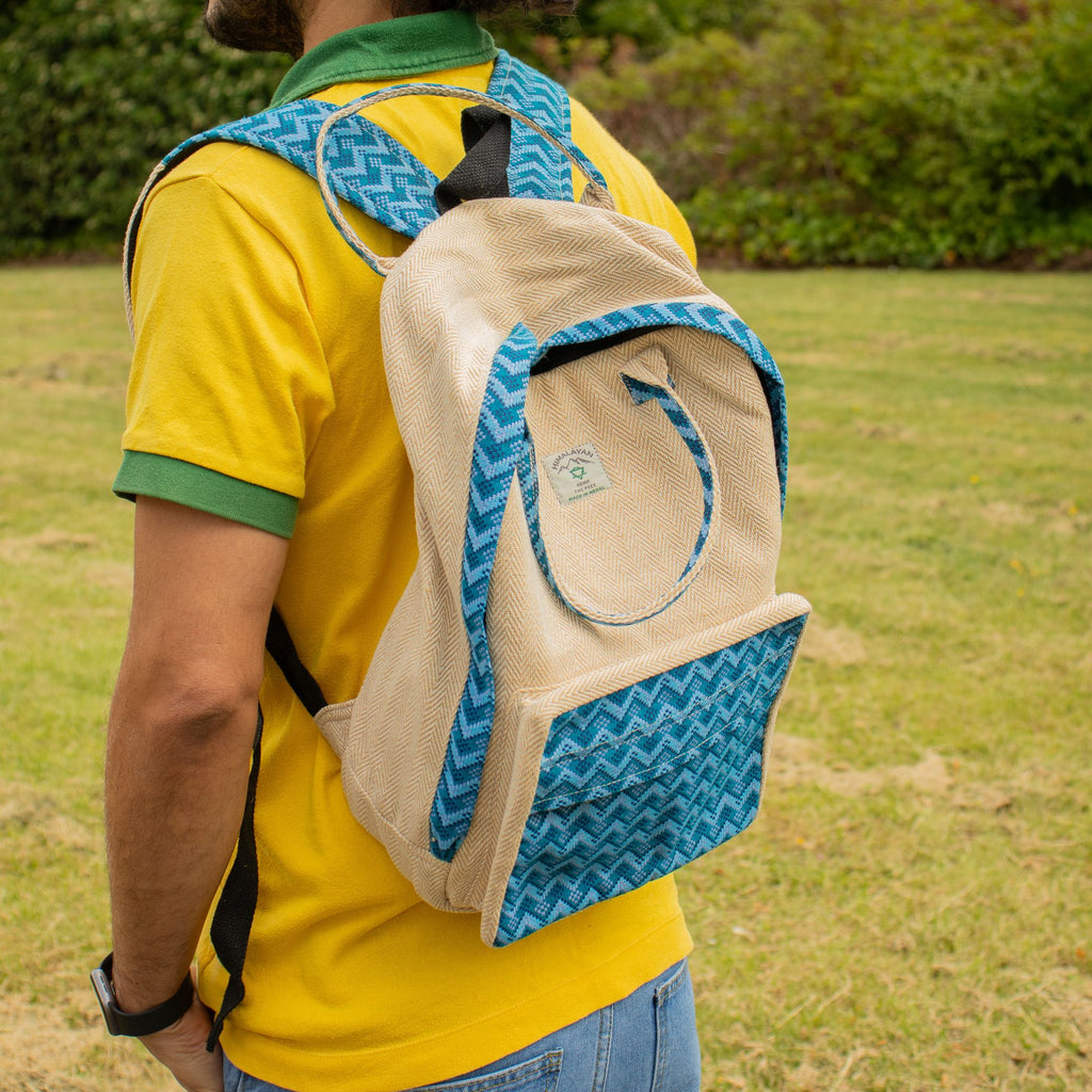Grand Sac à Dos Katmandou – Motif Dhaka Traditionnel | 39x28x13cm | Artisanal Népal