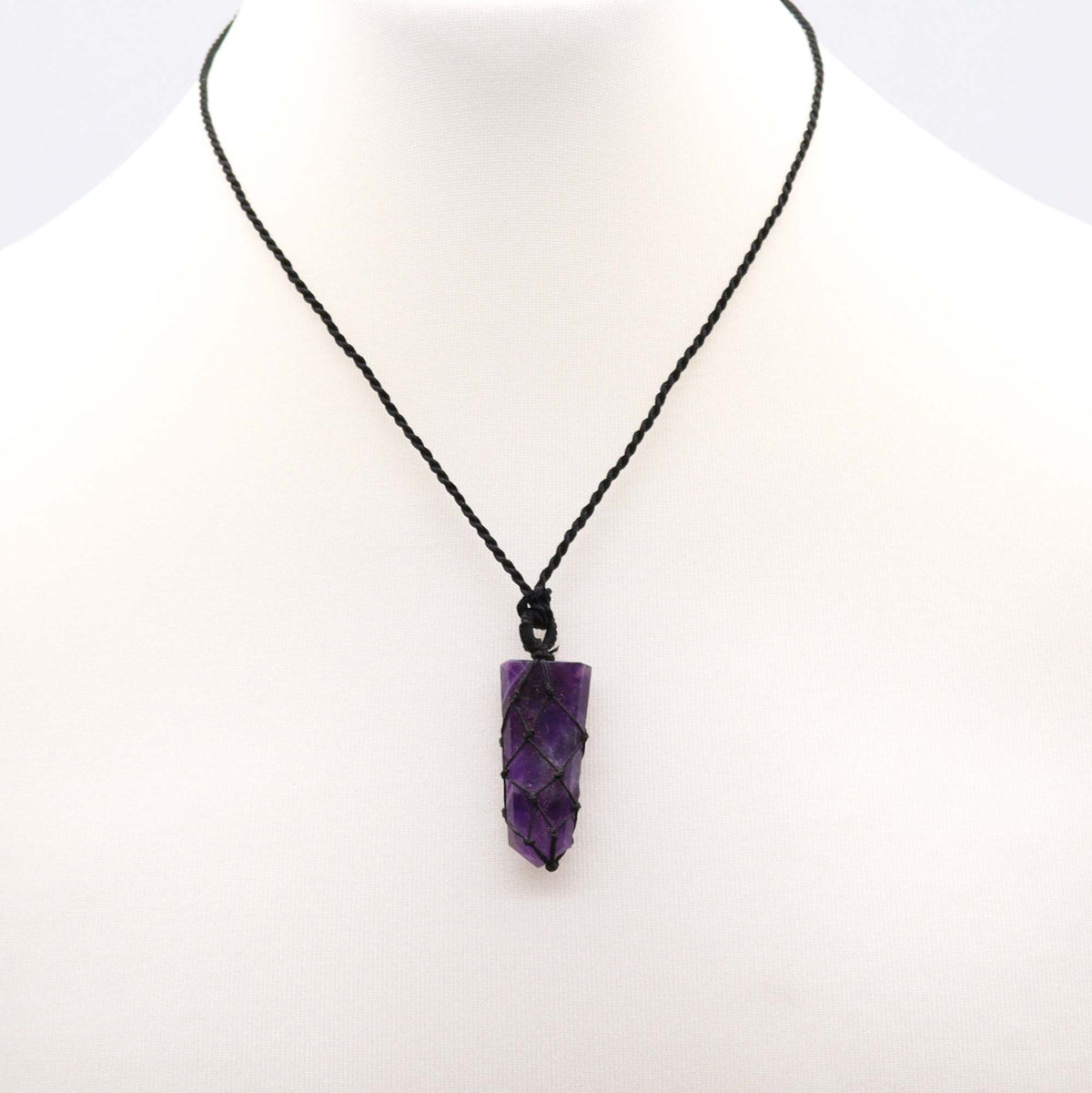 Pendentif pointe plate en améthyste avec cordon ajustable