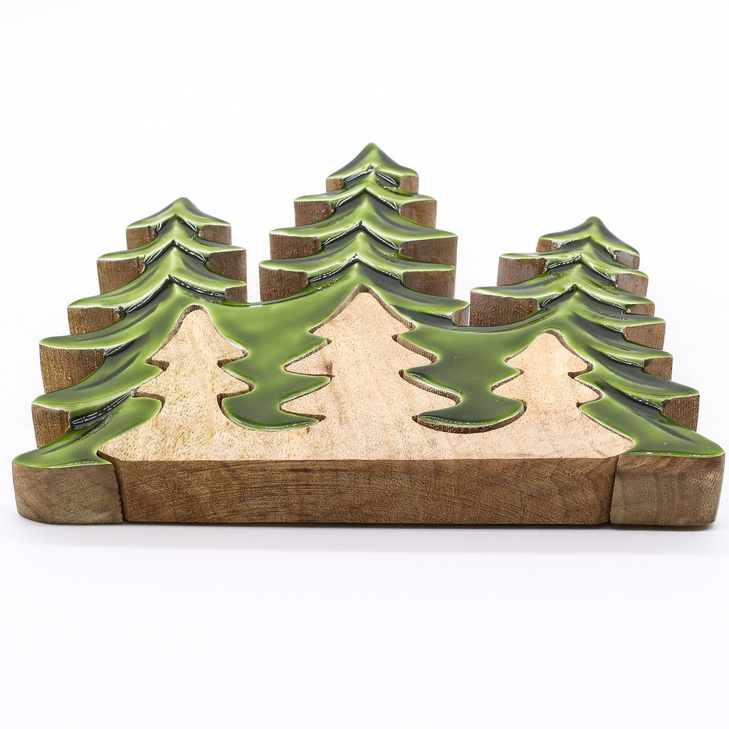 * Perdu dans la forêt – Décoration en bois 3D à trois sapins – 20 × 23 cm