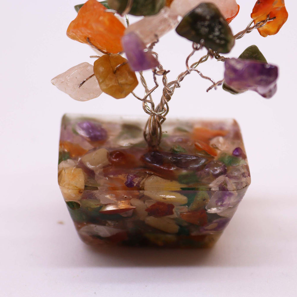 Mini Arbres en Pierres Précieuses sur Base d'Orgonite – Multi-Pierres (15 pierres)