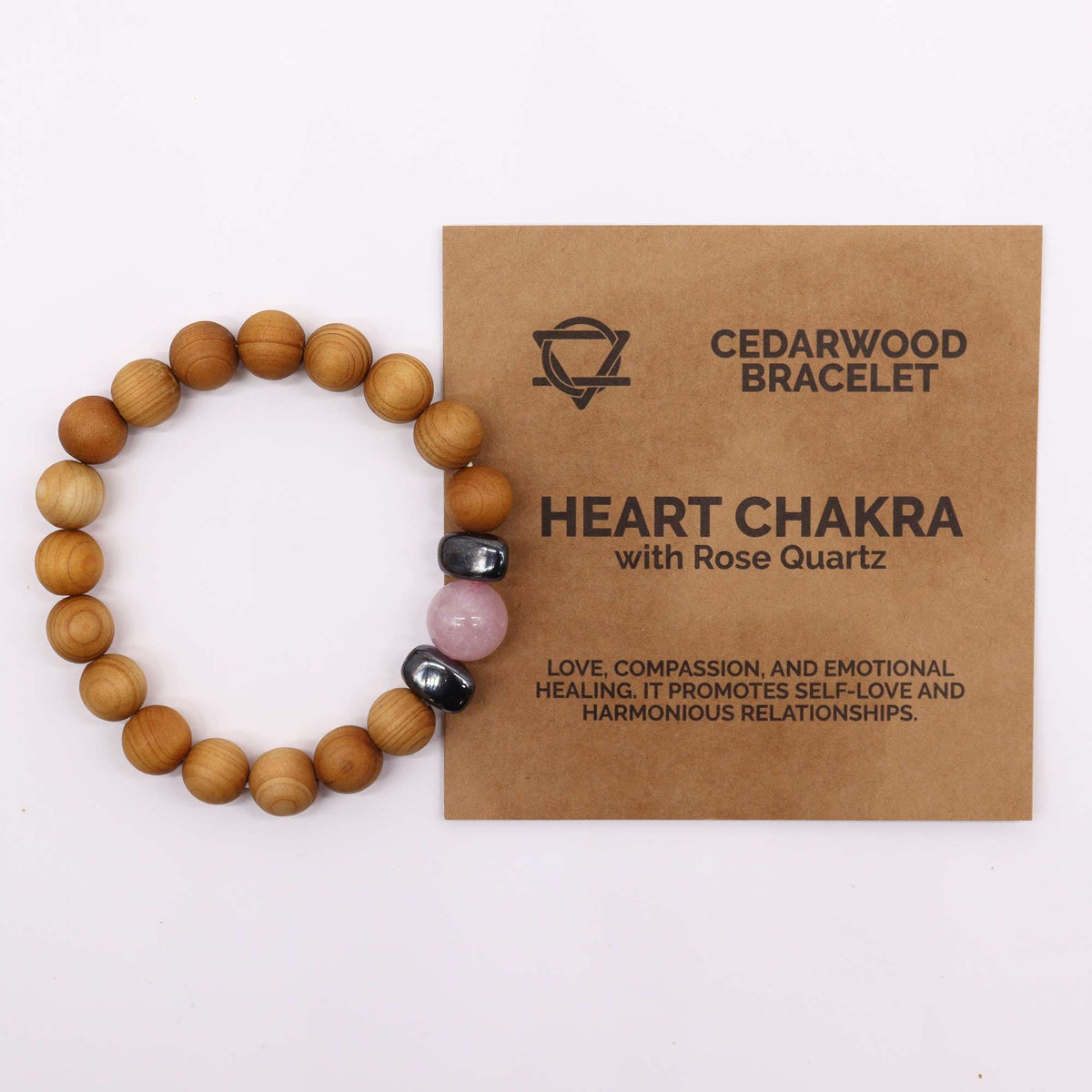 Bracelet jonc en bois de cèdre et quartz rose, chakra du cœur