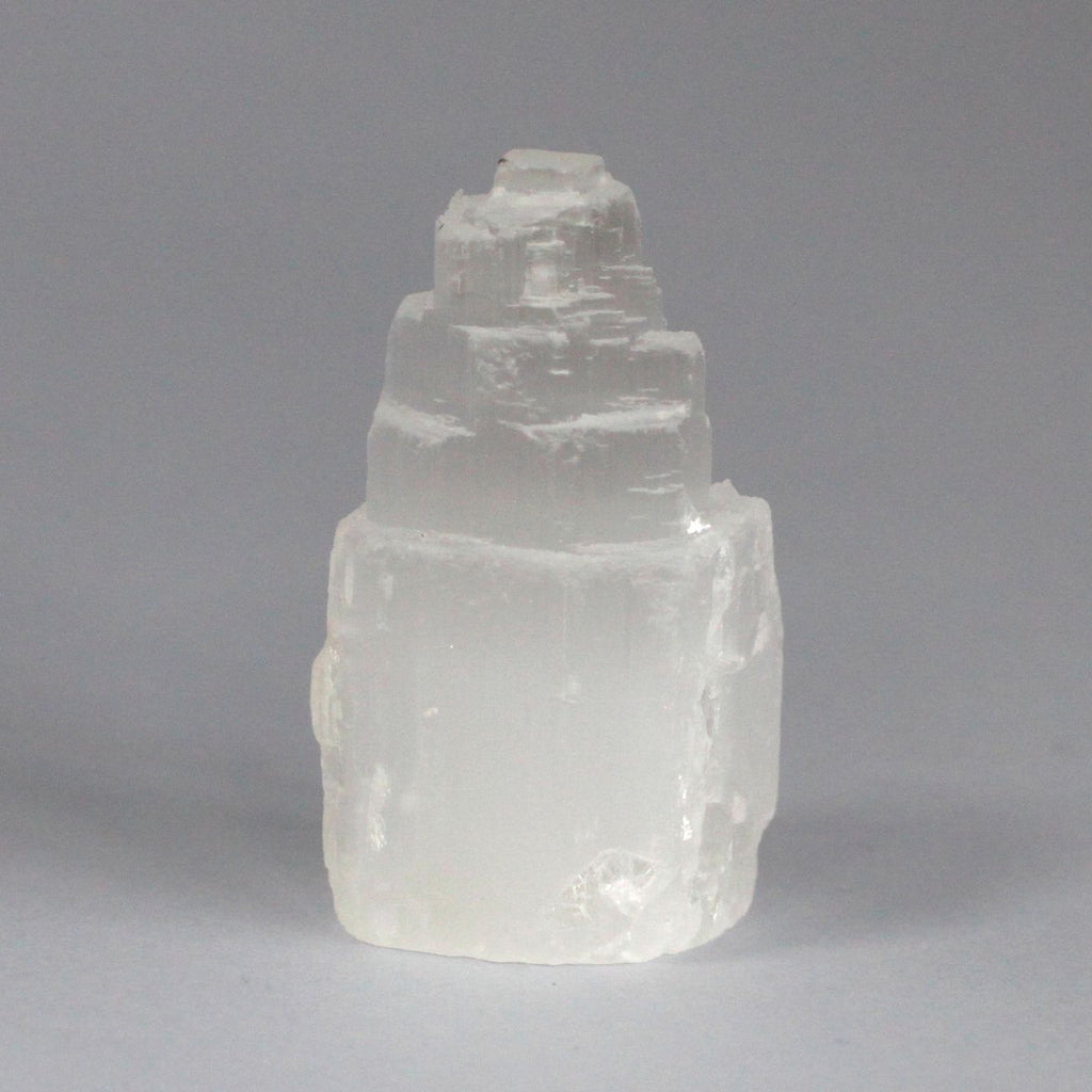 Tour en sélénite naturelle – 5 cm