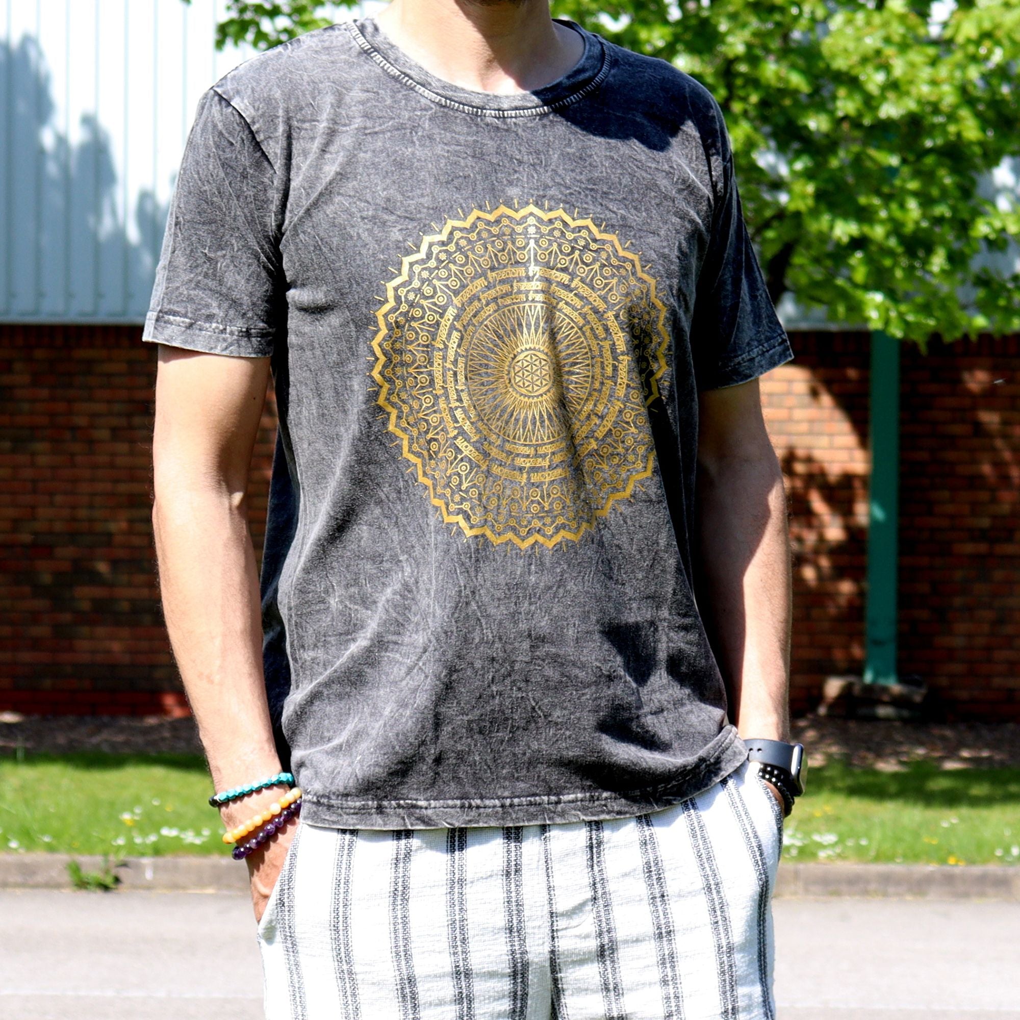 * T-Shirt en Coton Délavé Nomad Sari – Mandala – Gris Foncé – M