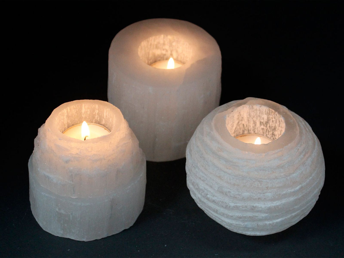 Photophore boule de neige en sélénite – 8 cm