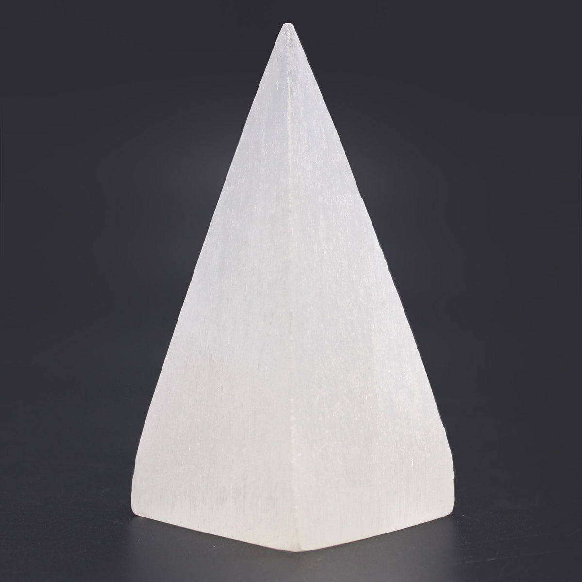 Pyramide en Sélénite - 10 cm