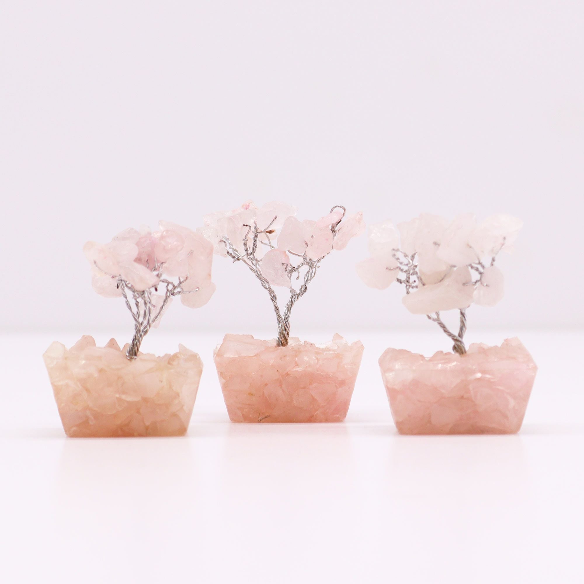 Mini Arbres en Pierres Précieuses sur Base d'Orgonite – Quartz Rose (15 pierres)