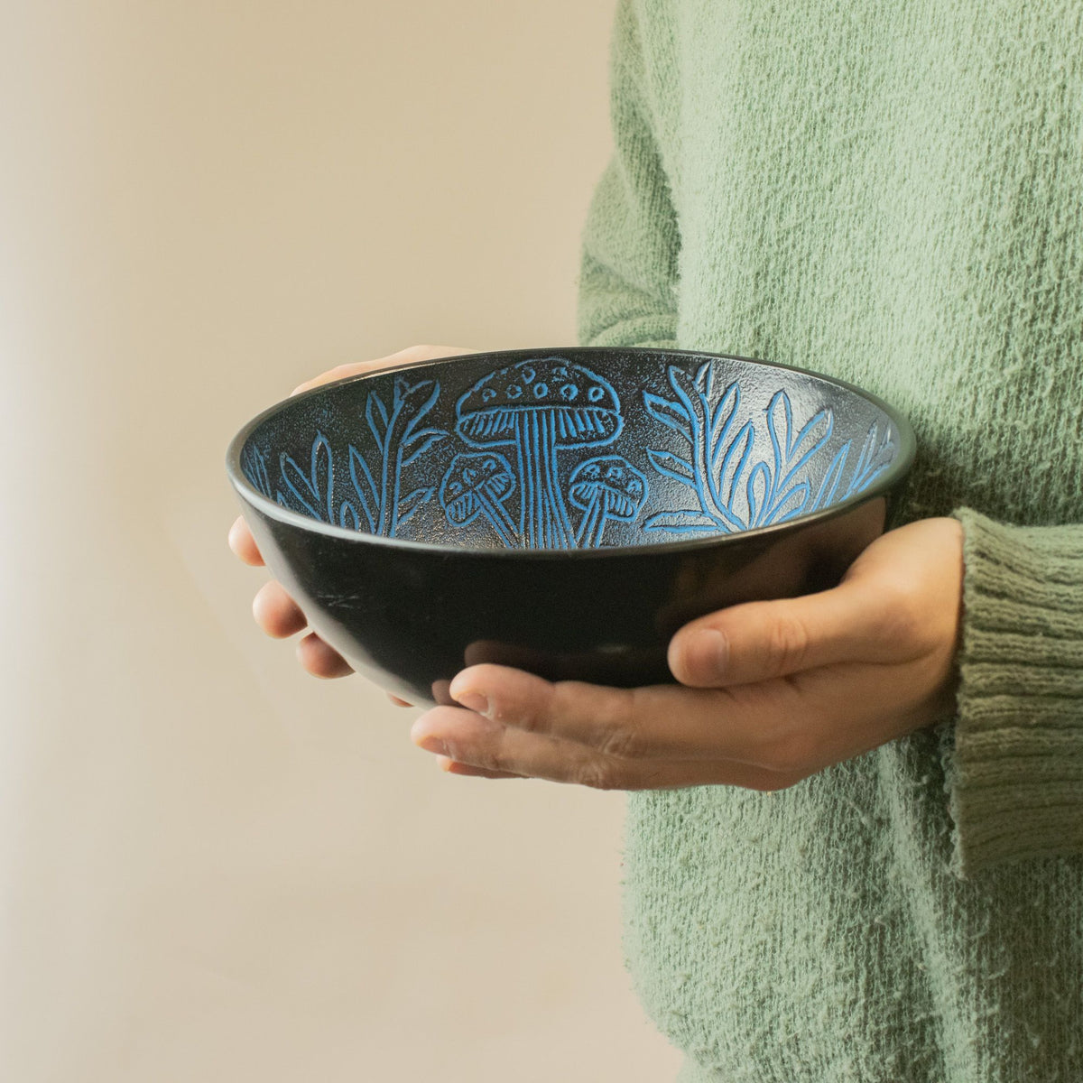 * Bol chantant en aluminium – Champignon magique – Bleu (20 cm)